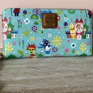New **Perfect Condition Disney It’s a Small World zipper wallet Dooney & Bourke